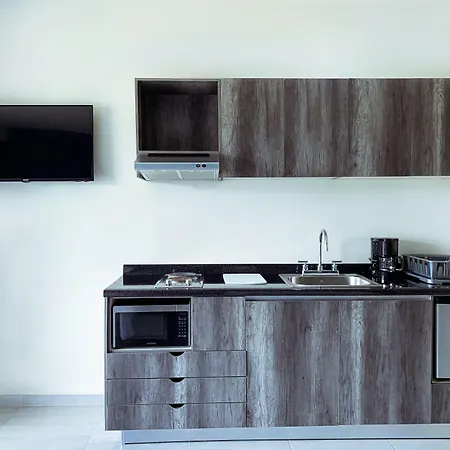 Studio Suites Cancun-2